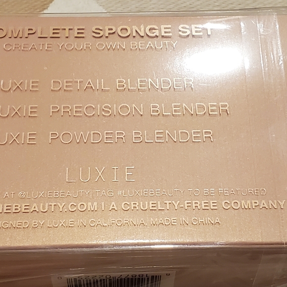 LUXIE Complete Sponge Set: Bake Contour Detail - Picture 2 of 2